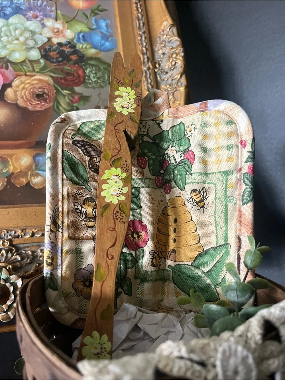 Primitive Basket Vignette with Contents